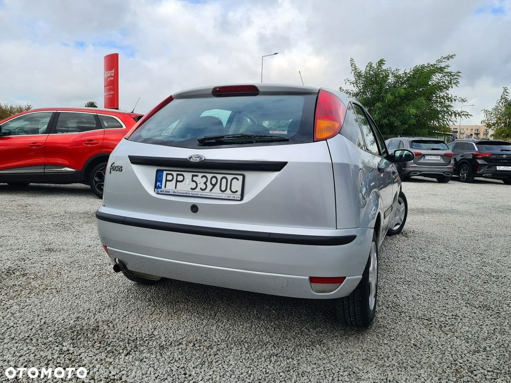 Ford Focus 2003 photo 2
