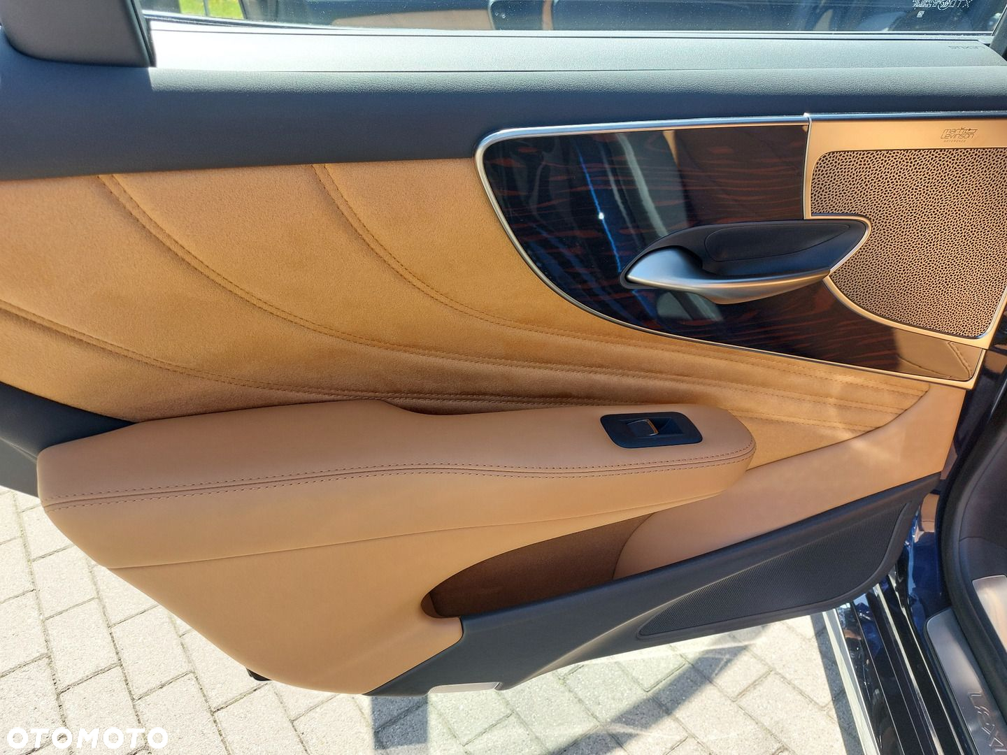 Lexus LS 500h Prestige AWD - 17