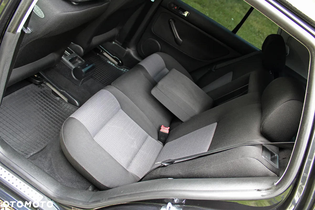 Volkswagen Golf - 19