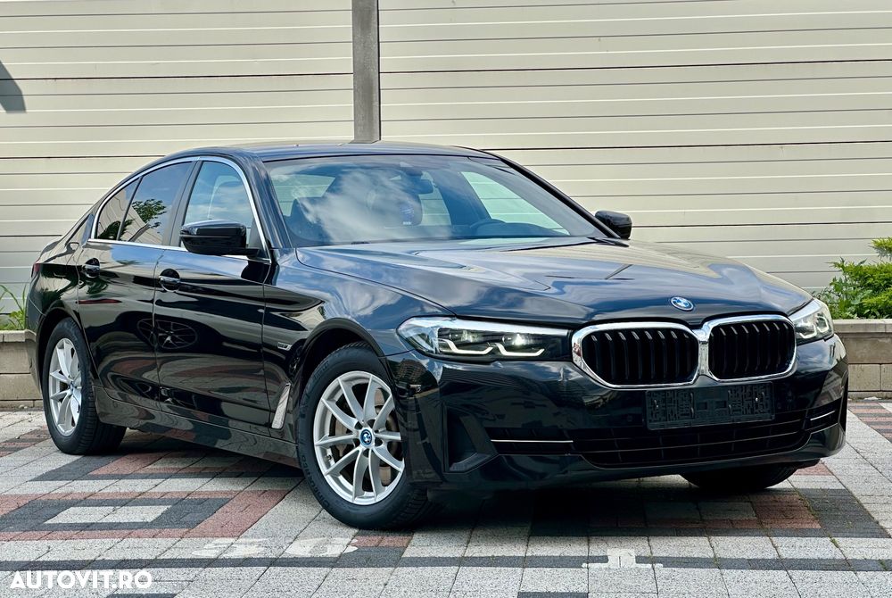 BMW Seria 5 530e Aut. Luxury Line - 27