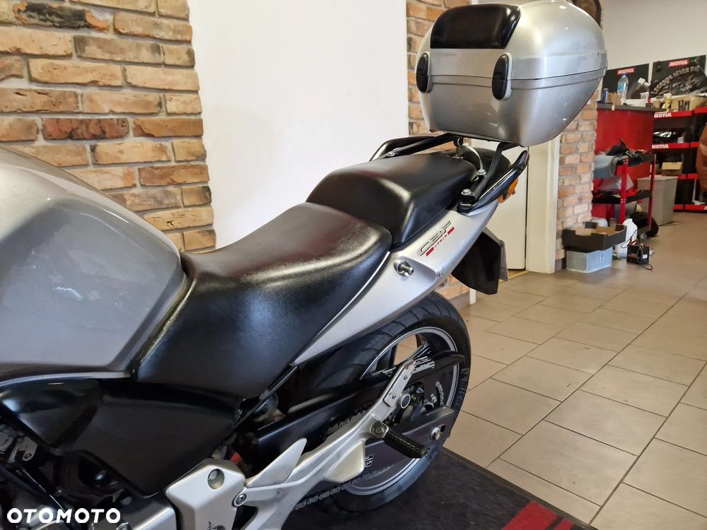 Honda CBF - 12
