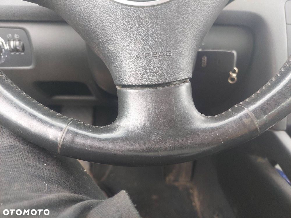KIEROWNICA 3 RAMIENNA AUDI A3 8P - 5