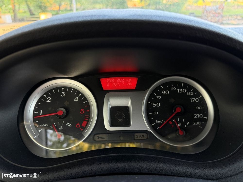 Renault Clio 1.5 dCi Dynamique S - 9