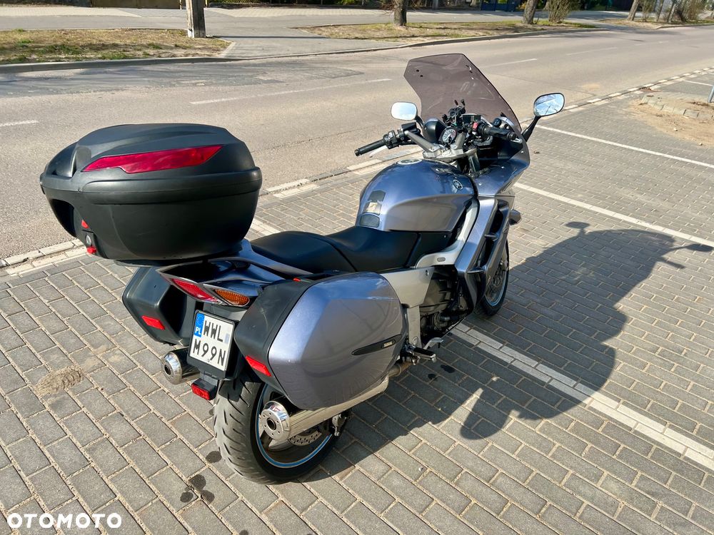 Yamaha FJR - 4