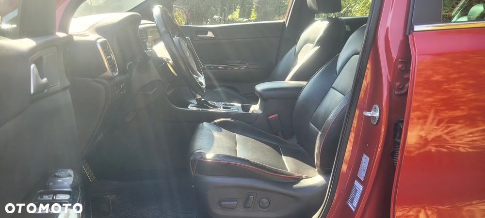 Kia Sportage 1.6 CRDI AWD Eco-Dynamics+ (48V M-H) DCT GT LINE - 8