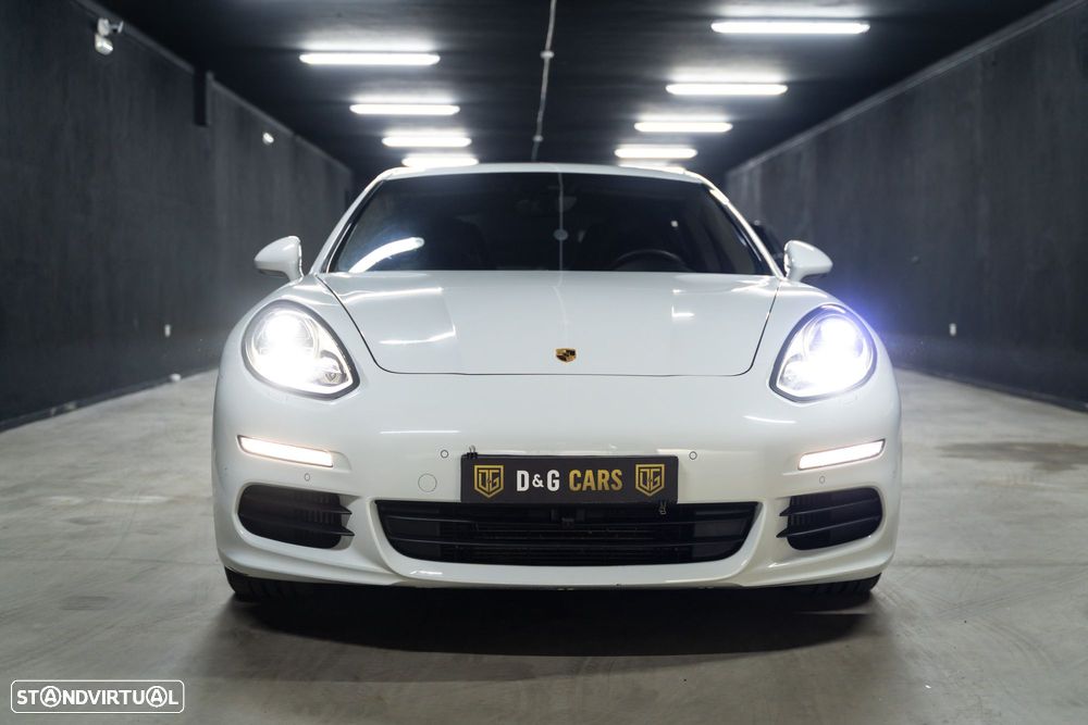 Porsche Panamera Standard - 18