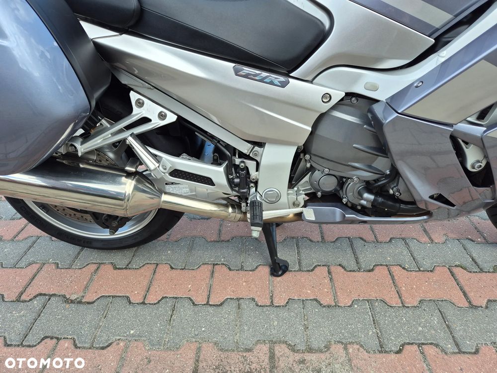 Yamaha FJR - 11