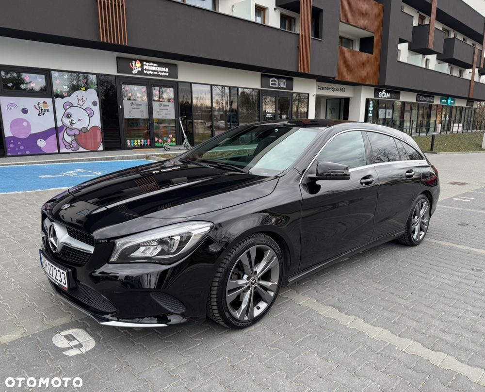 Mercedes-Benz CLA 180 7G-DCT AMG Line - 1