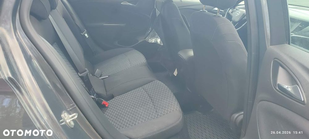 Opel Astra 1.4 T Enjoy - 6