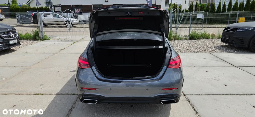 Mercedes-Benz Klasa C 220 d mHEV AMG - 18