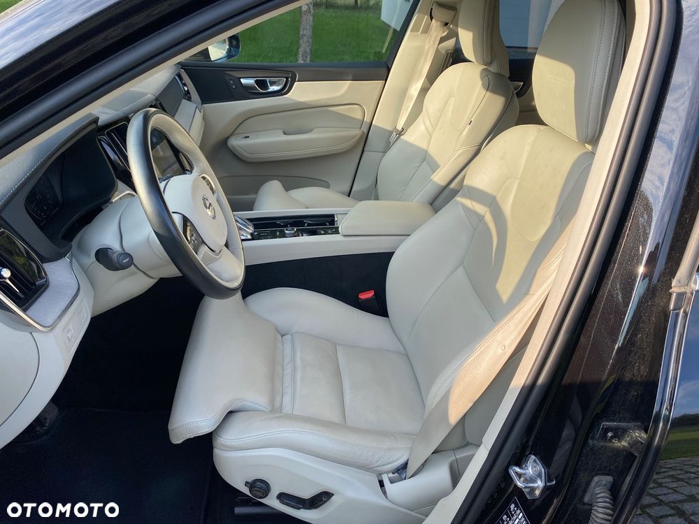 Volvo XC 60 B5 B AWD Inscription - 11