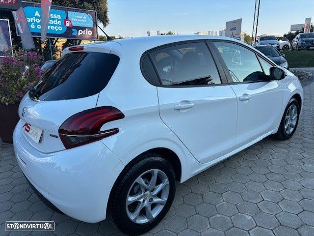 Peugeot 208 1.6 BlueHDi Style - 5