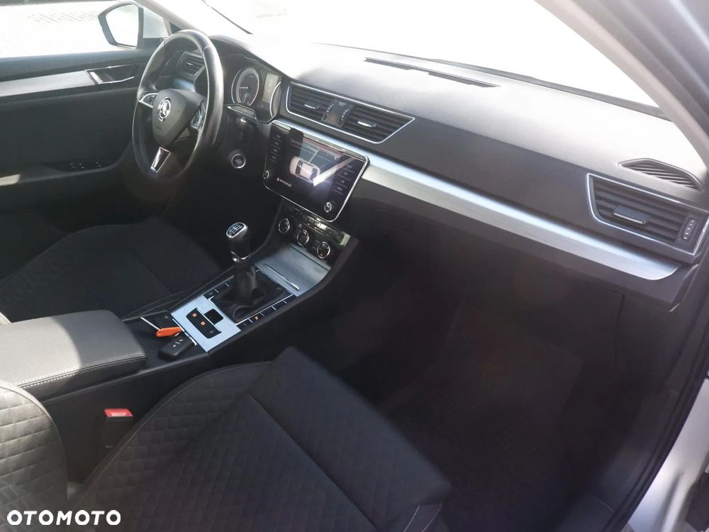 Skoda Superb 1.5 TSI ACT Ambition - 22