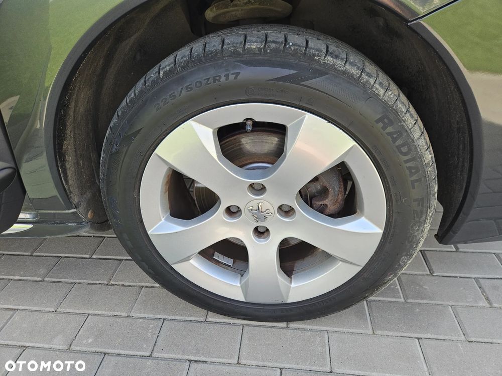 Peugeot 3008 HDi FAP 165 Automatik Premium - 26