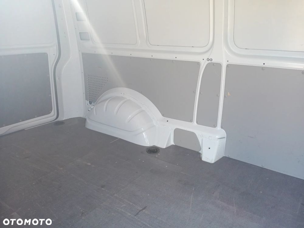 Volkswagen TRANSPORTER - 12