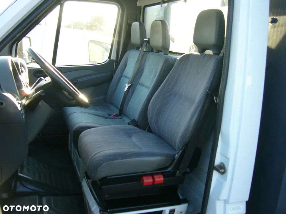 Mercedes-Benz Sprinter 411 Cdi Dmc 3,5 t Skrzynia 5 x 2,2 x 0,55 m - 9