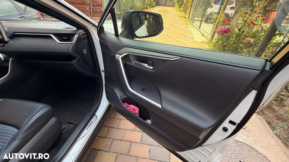 Toyota RAV4 2.5 VVT-iE 4x4 Luxury Premium - 11