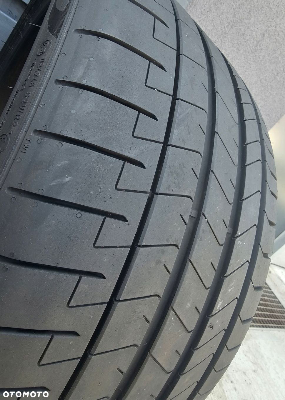 Pirelli P Zero 285/30R20 99 Y ALP - 2