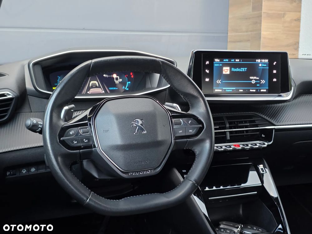 Peugeot 2008 1.2 PureTech Allure S&S EAT8 - 7