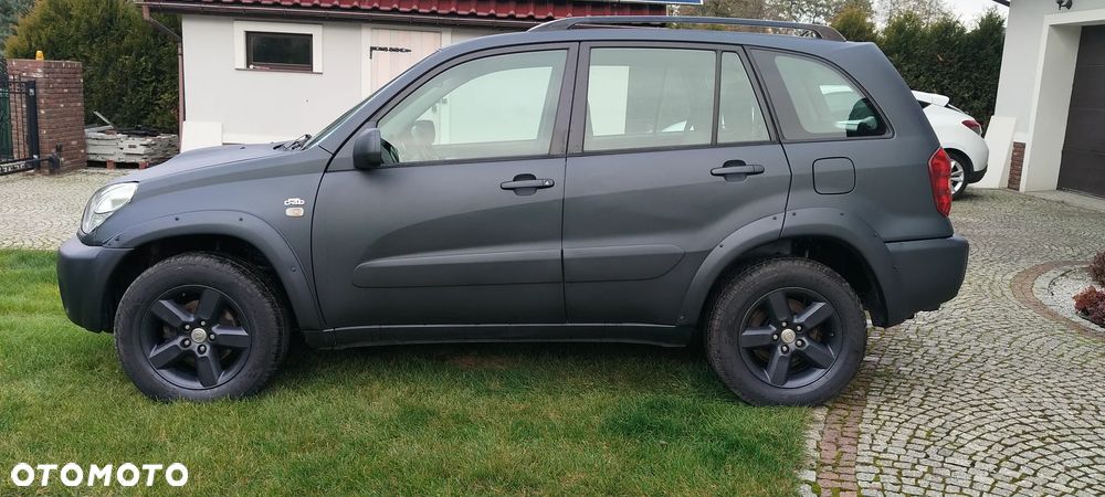 Toyota RAV4 2.0 D-4D 4x4 - 4
