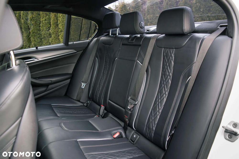 BMW Seria 5 540i M Sport sport - 28