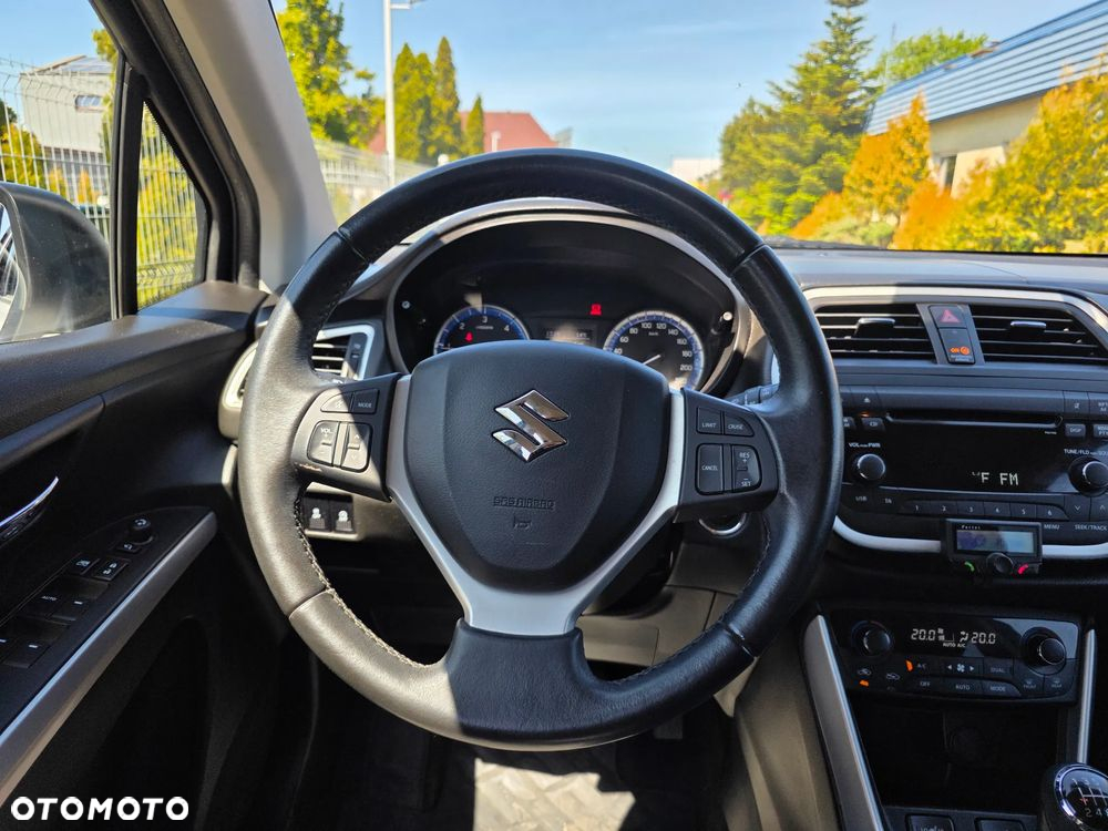 Suzuki SX4 S-Cross 1.6 DDiS Premium - 17