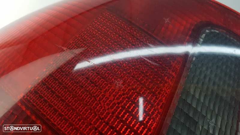 FAROLIM TRASEIRO ESQUERDO MG ROVER SERIE 45 (RT) CLASSIC (4-PTAS.) - 6