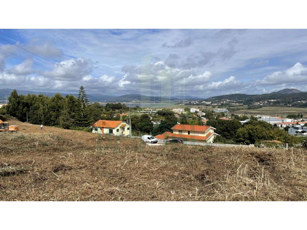 Terreno Urbano para construção com vistas de Rio em Vilarelho! - Grande imagem: 2/5