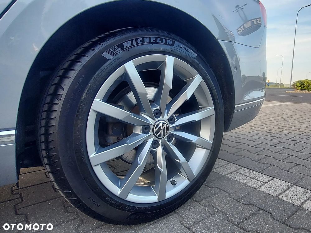 Volkswagen Passat 2.0 TDI EVO Elegance - 7