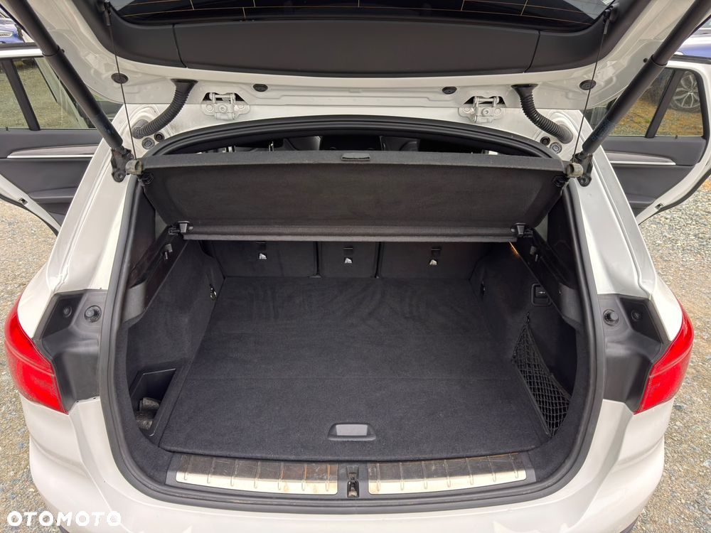 BMW X1 xDrive25i GPF Advantage - 28