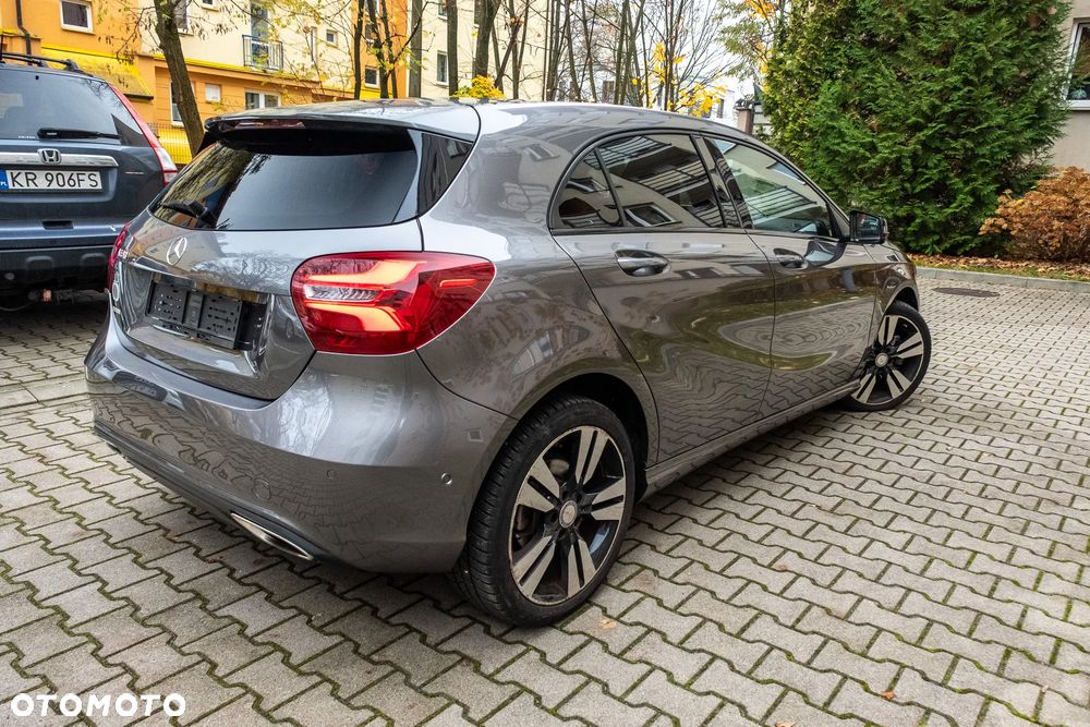 Mercedes-Benz Klasa A 180 7G-DCT Urban - 5