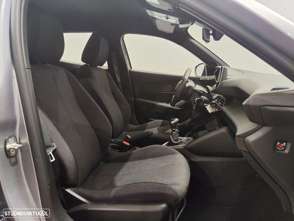 Peugeot 2008 1.2 PureTech Style - 31
