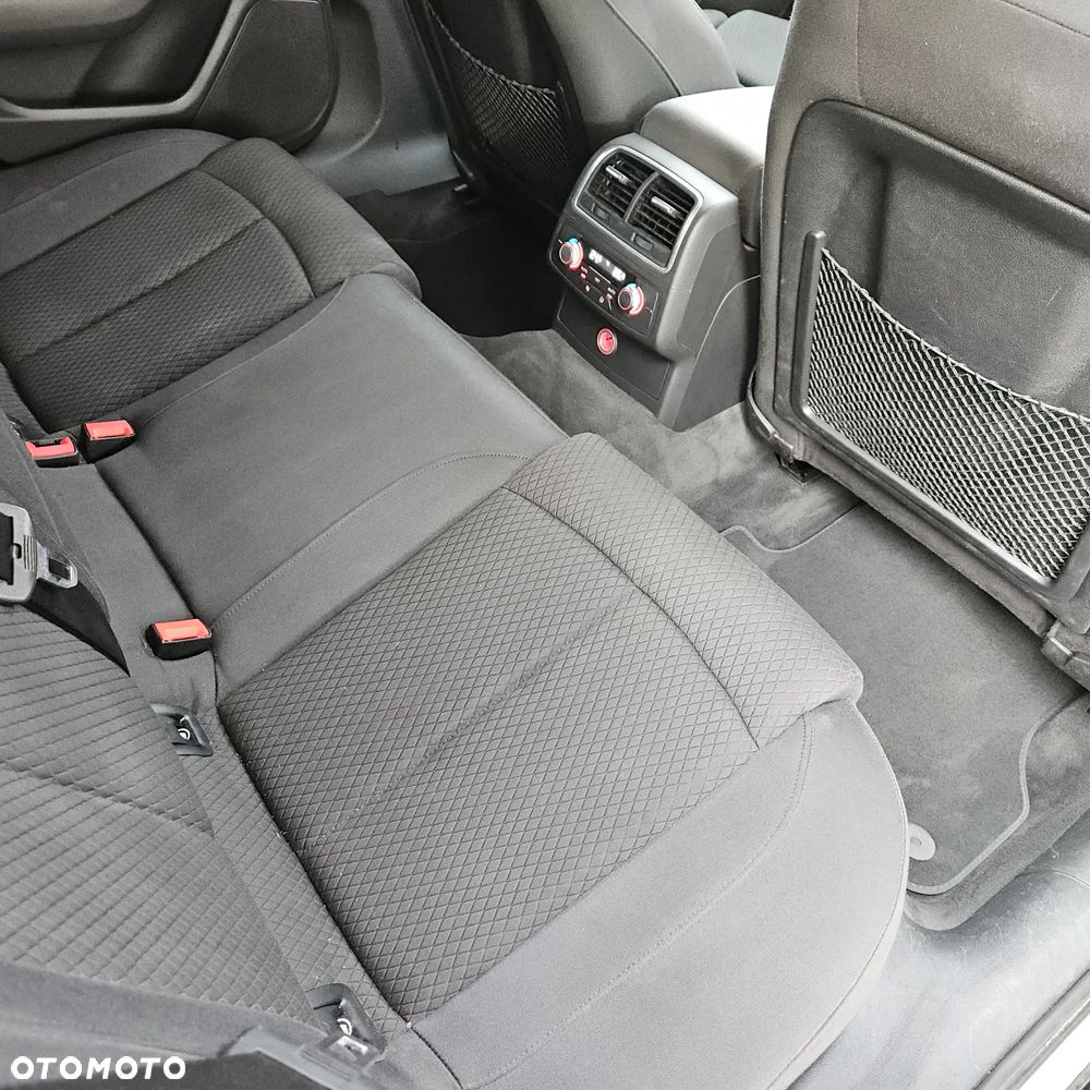 Audi A6 Avant 3.0 TDI DPF quattro S tronic - 17