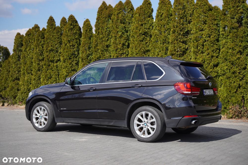 BMW X5 xDrive35i Edition Exclusive - 7