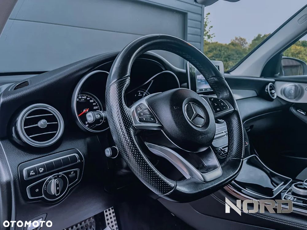 Mercedes-Benz GLC 350 e 4Matic 7G-TRONIC AMG Line - 13