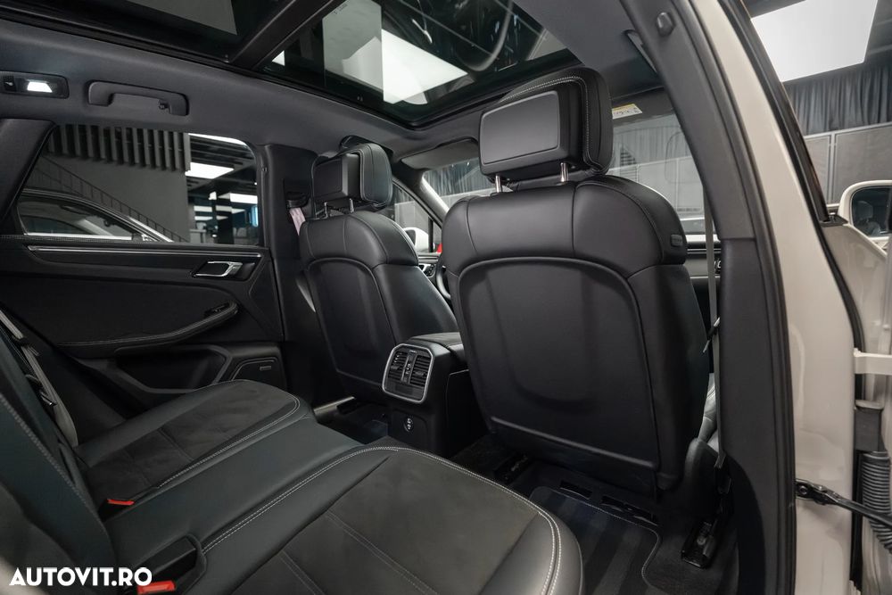 Porsche Macan GTS PDK - 32