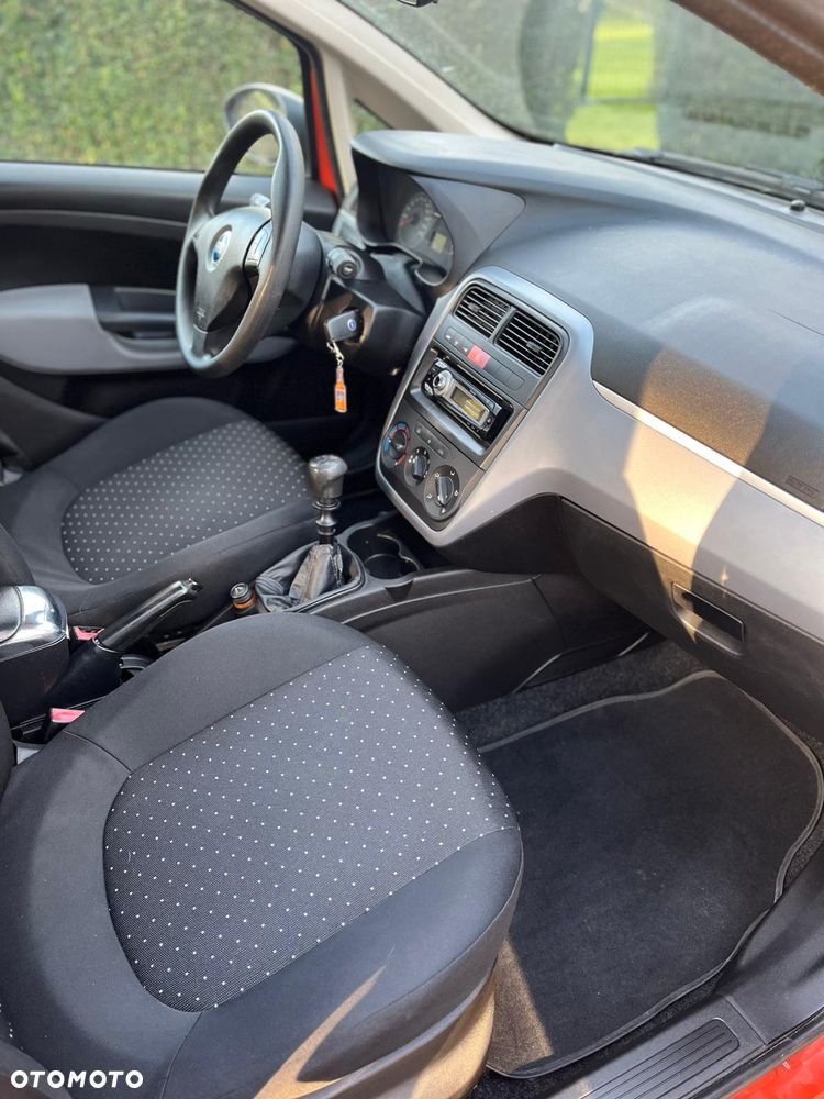 Fiat Grande Punto - 9