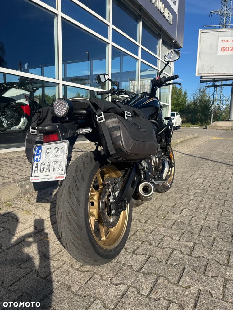Yamaha XSR - 6