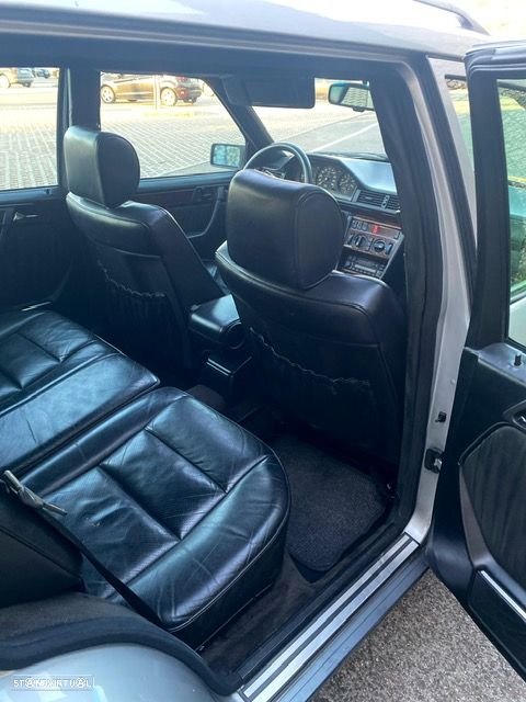 Mercedes-Benz W124 (1984-1997) 300 TD - 5