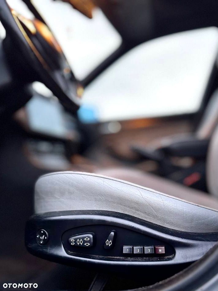 BMW Seria 3 - 12