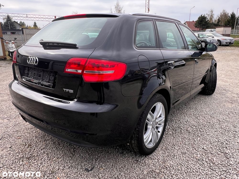 Audi A3 Sportback 1.8 TFSI Attraction - 3