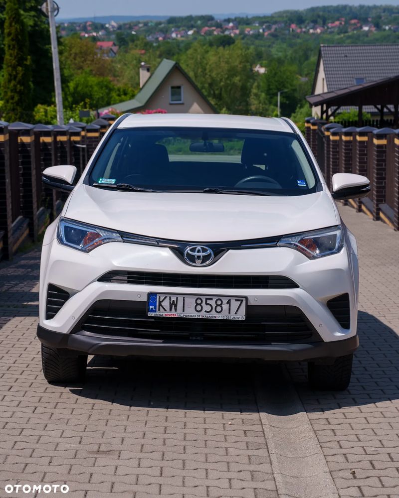 Toyota RAV4 2.0 D-4D Active 4x2 - 32