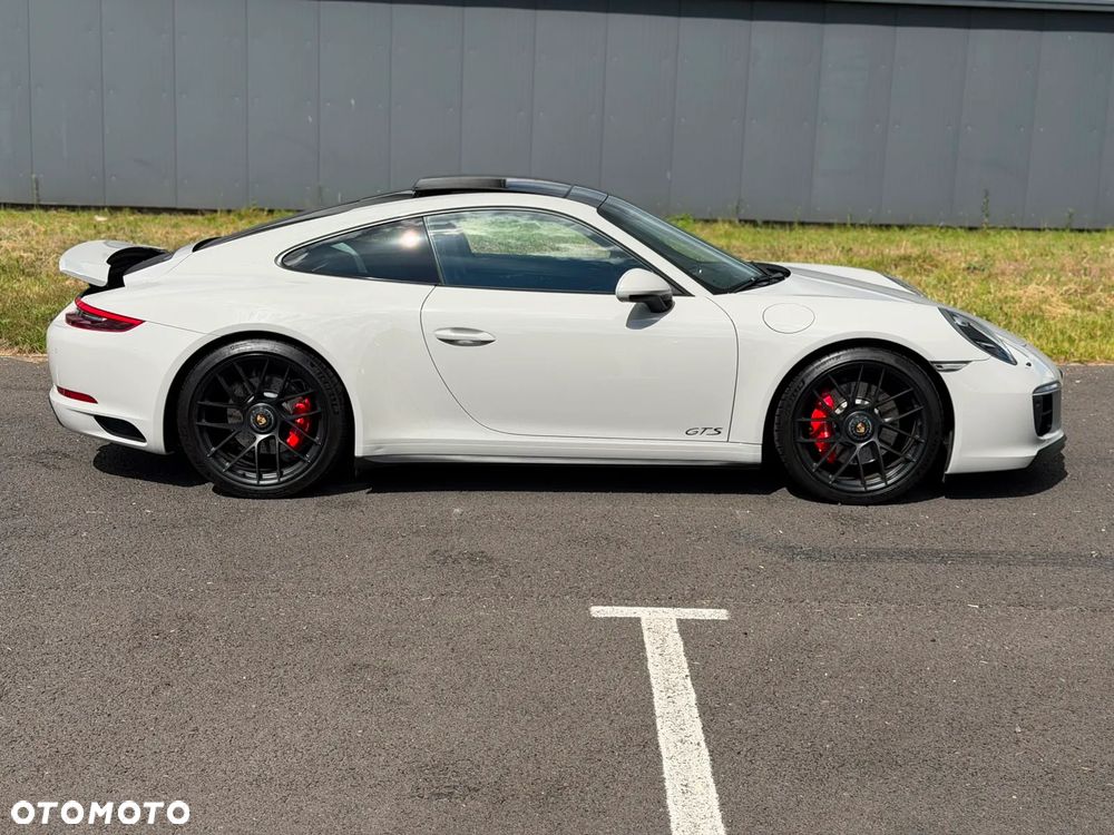 Porsche 911 Carrera GTS PDK - 3