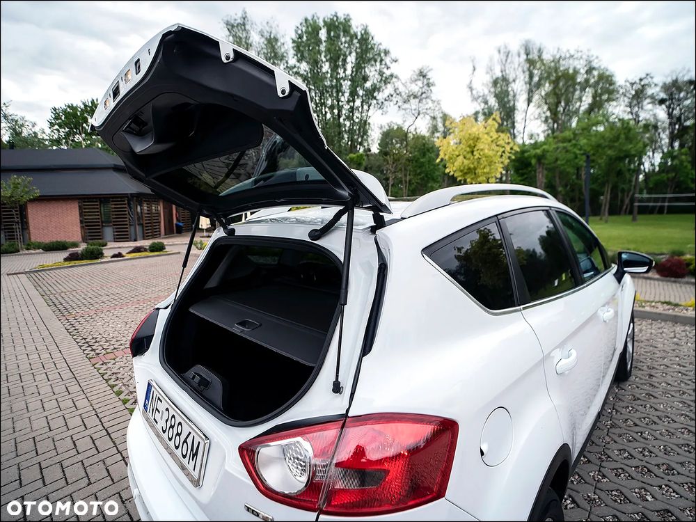 Ford Kuga - 11