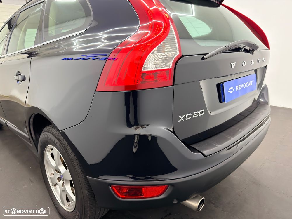 Volvo XC 60 2.0 D4 DRIVe Momentum - 11