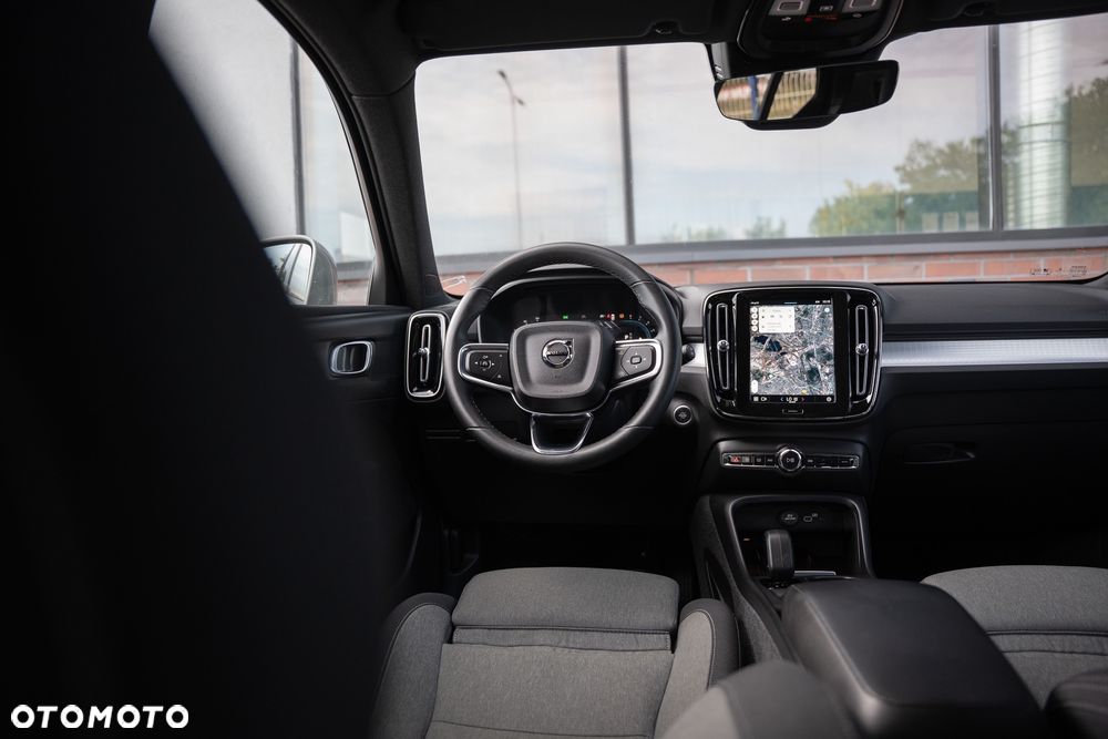 Volvo XC 40 B3 Plus Bright - 27