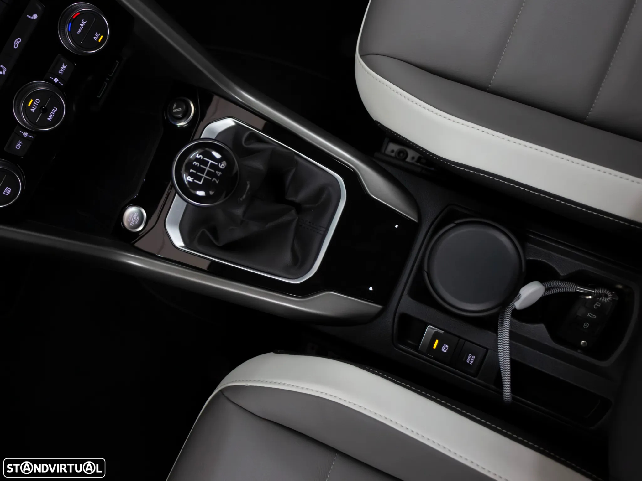 VW T-Roc 1.6 TDI Beats - 39