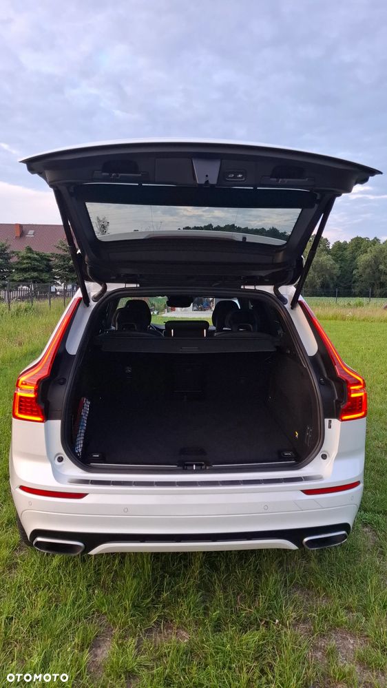 Volvo XC 60 T6 GPF AWD R-Design - 5