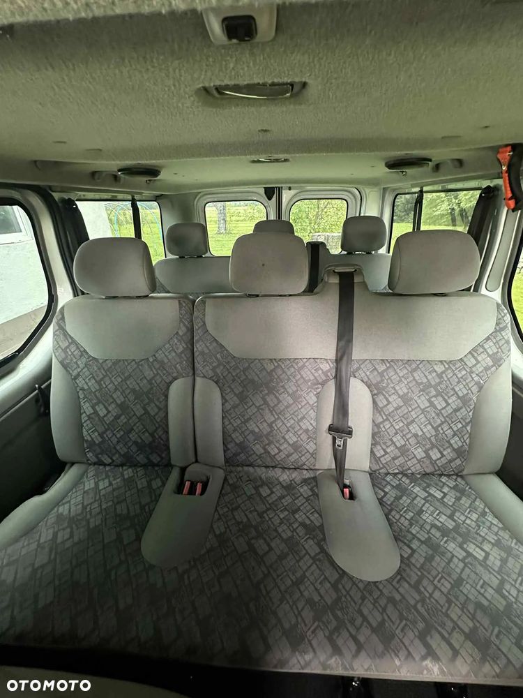 Opel Vivaro 2.5 CDTI L2H1 - 13