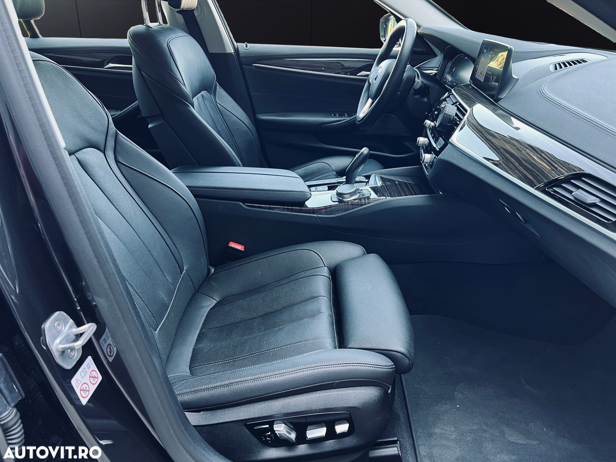 BMW Seria 5 530e iPerformance Aut. Luxury Line - 15